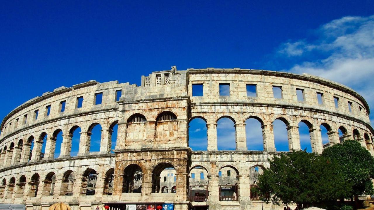 Sofija With Free Parking Appartement Pula